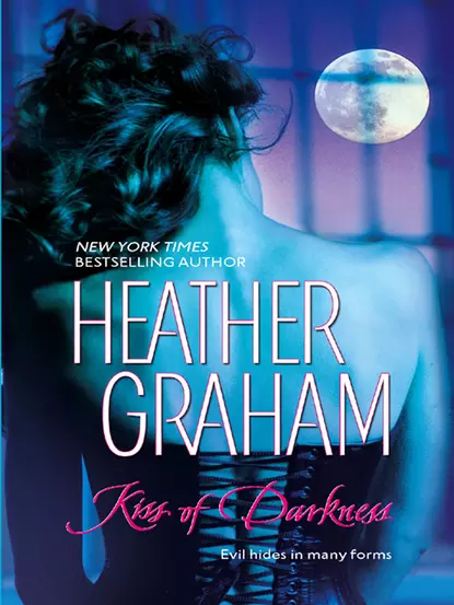 Обложка книги Kiss Of Darkness, Heather Graham